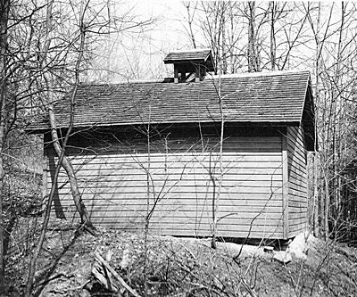 hcl_cottage_canadice_x_unknown10_shed_1944_ro050