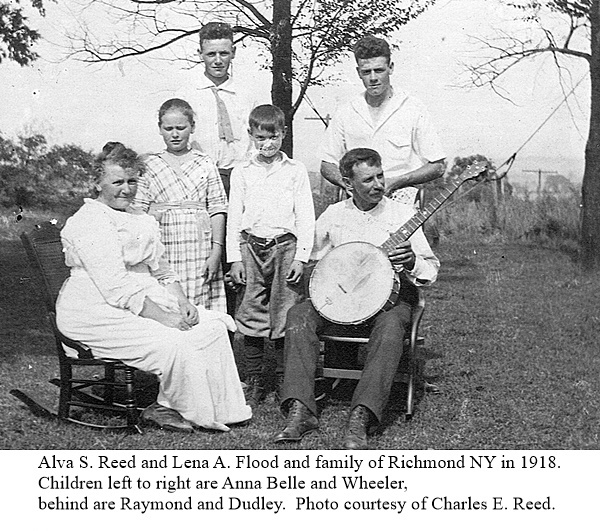 hcl_people_reed_alva_s_and_flood_lena_a_and_family_1918_resize600x450
