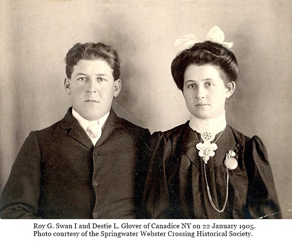 hcl_people_swan_roy_1st_and_glover_destie_1905c_resize600x450