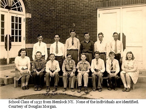 hcl_school_hemlock_brick_class_1932_students01_resize480x327