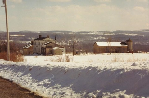 hcl_pic02_barn_hemlock_linsley_hanna_2003_resize480