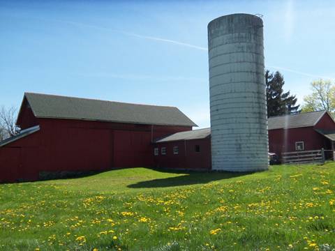 hcl_pic02_barn_hemlock_scott_2011_resize480