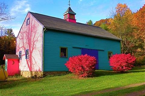 hcl_pic01_barn_springwater_guiles_conge_2011_resize480