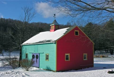 hcl_pic02_barn_springwater_guiles_conge_2011_resize480