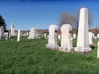 hcl_pic01_cemetery_springwater_ashley_2011_resize400