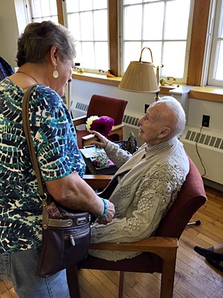 hcl_event_2017_10_14_hemlock_school_room_dedication_pic15_resize320x426