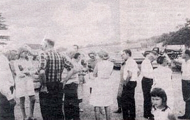 hcl_fair_canadice_strawberry_festival_news_article_1987_108th_anniversary03_resize380