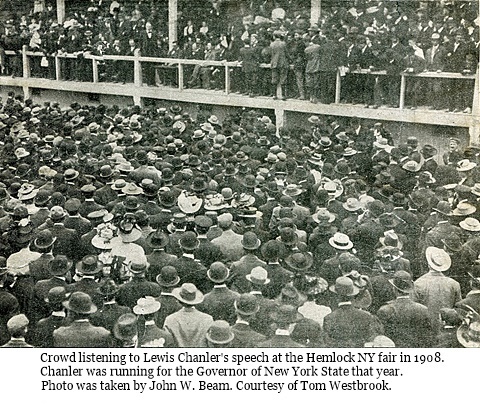 hcl_fair_hemlock_1908_crowd_listens_to_chanler_speech_resize480x348