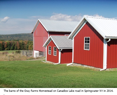 hcl_homestead_springwater_gray_2014_barns02_resize400x300