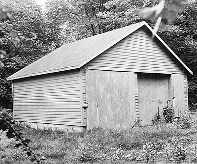 hcl_cottage_canadice_sherman_lane_num66c_shed_1943_ro050