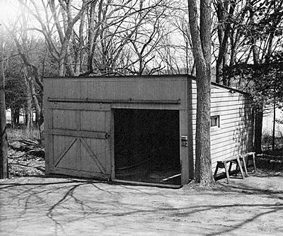 hcl_cottage_canadice_x_unknown06_garage_1944_ro050