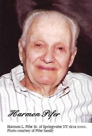 hcl_people_pifer_harmon_l_1st_2000c_resize320x426