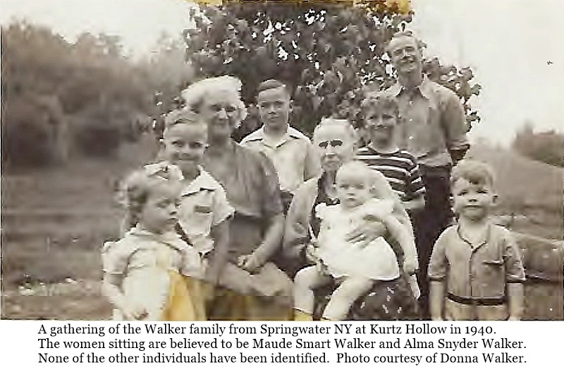 hcl_people_walker_family_photo_gallery_1940_kurtz_hollow01_resize800x455