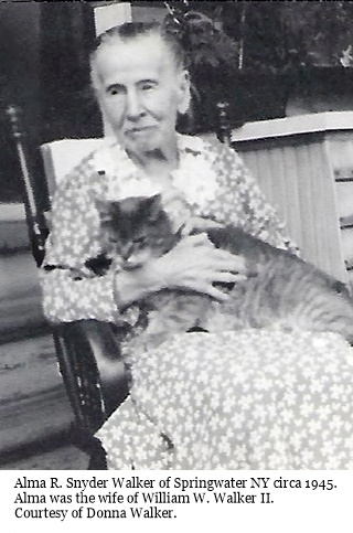 hcl_people_walker_snyder_alma_1945c_and_skippy_resize320x426