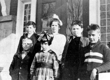 hcl_school_springwater_num02_class_1916_school_street02_ro055