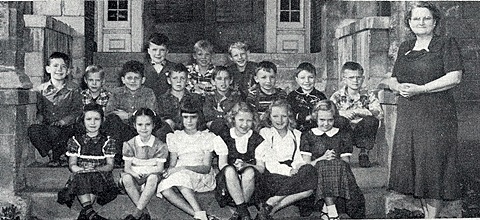 hcl_school_springwater_num02_class_1951_school_street_grade_3_ro060