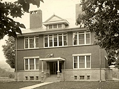 hcl_school_springwater_house_num02_240x180